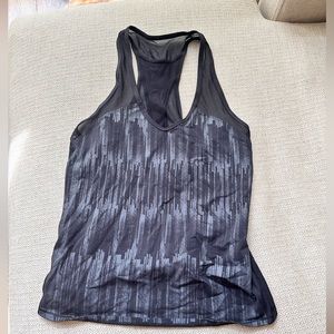 Lululemon tank top
